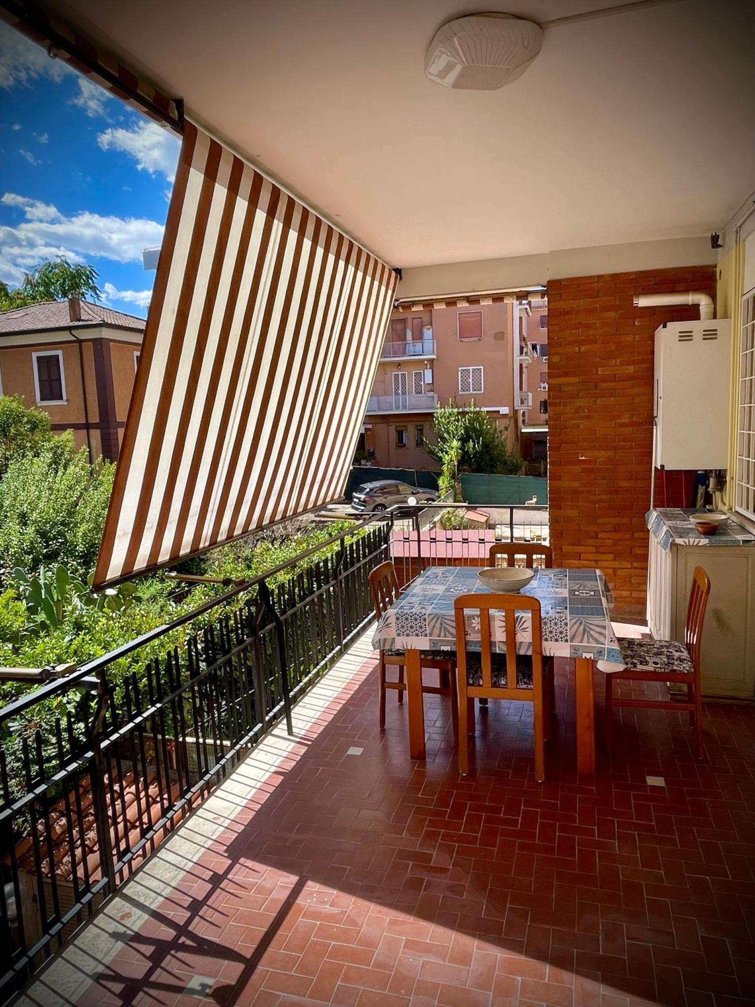 Domus Urbani Apartamento Roma Exterior foto